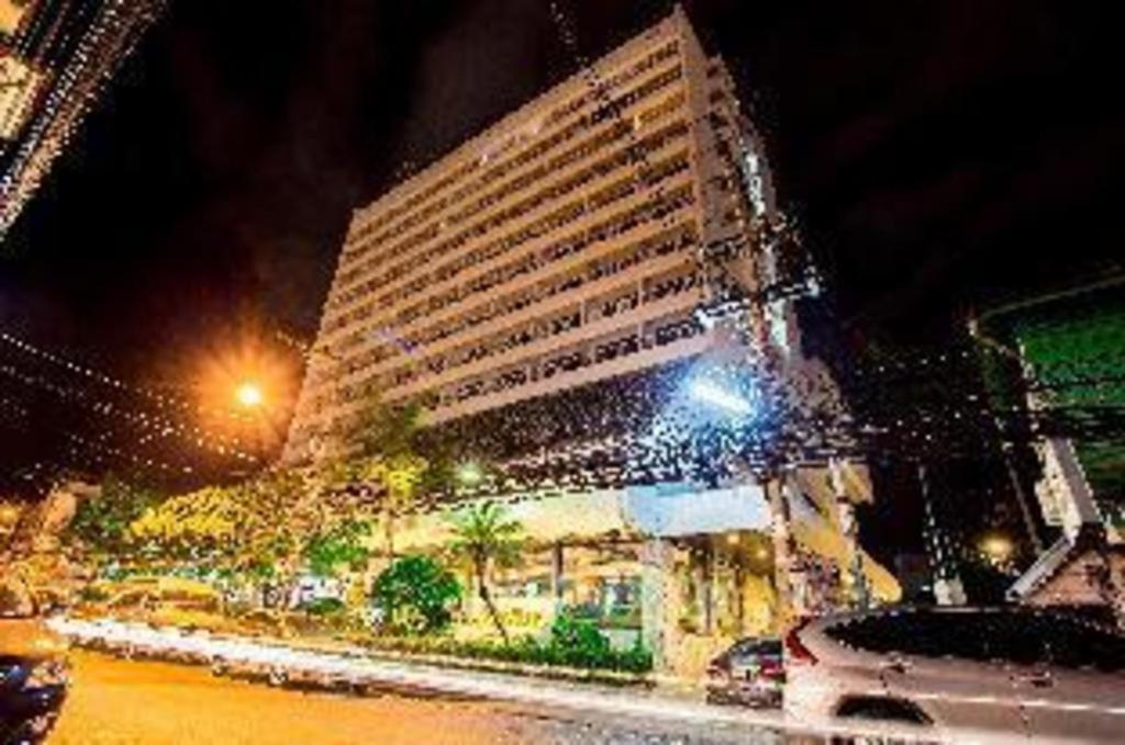 Pailyn Phitsanulok Hotel Exteriör bild