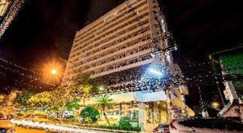 Pailyn Phitsanulok Hotel Exteriör bild